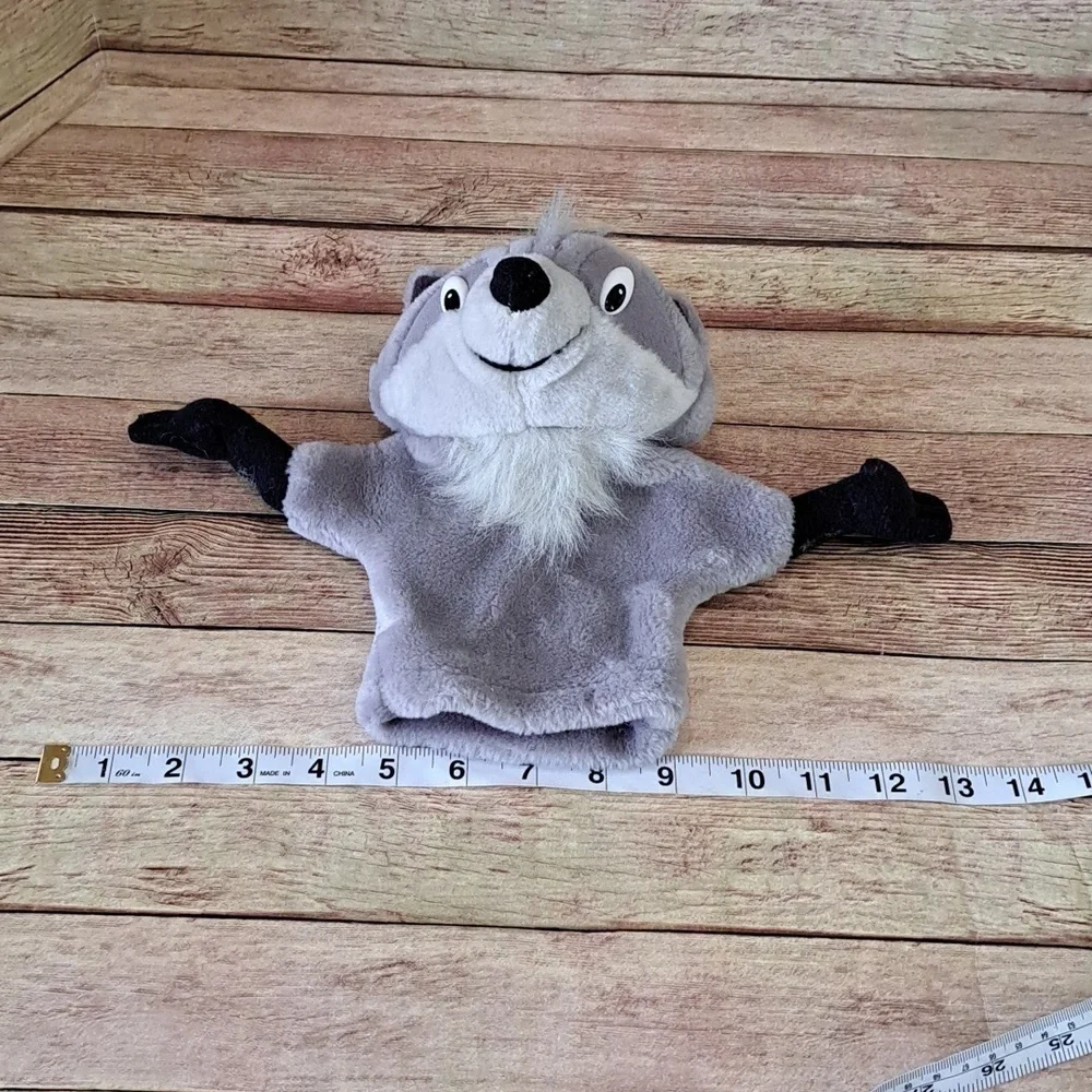 Vtg Disney 90's Pocahontas Meeko the Racoon Hand Puppet Mattel Gray Black Plush - Picture 13 of 13